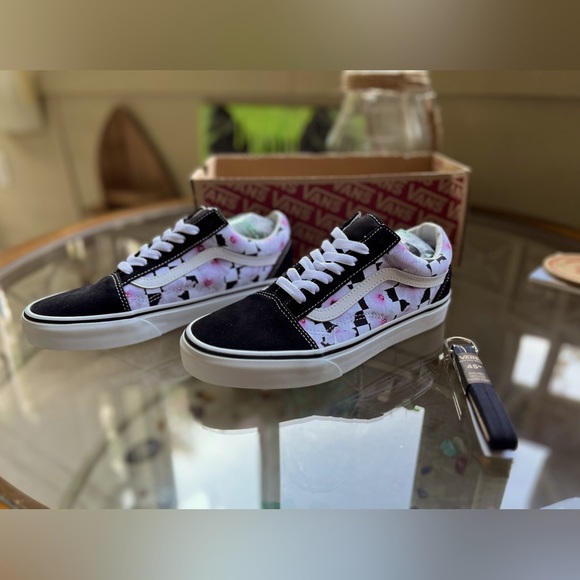🌸VANS🌸- Orchid Checkerboard - Lace-Up Old-Skool - Womens 7.5 NWT - Picture 2 of 8